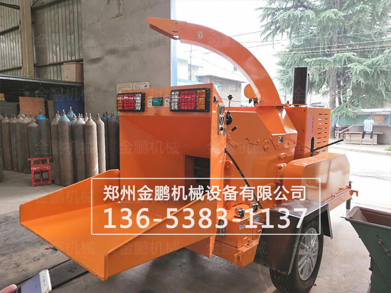 樹(shù)枝粉碎機(jī)工廠實(shí)拍