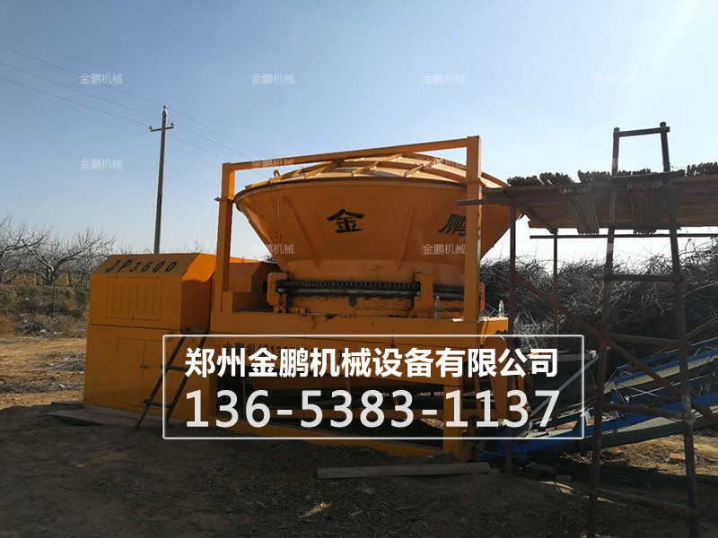 秸稈粉碎機(jī)生產(chǎn)現(xiàn)場(chǎng)