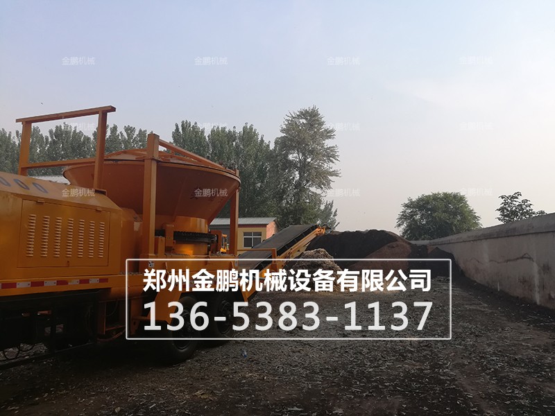 移動式木材破碎機生產(chǎn)現(xiàn)場