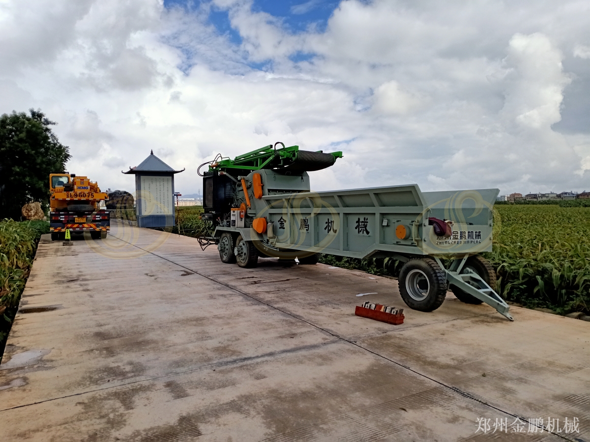 鄭州金鵬建筑木材破碎機(jī)設(shè)備用于廢舊建筑模板減容處理
